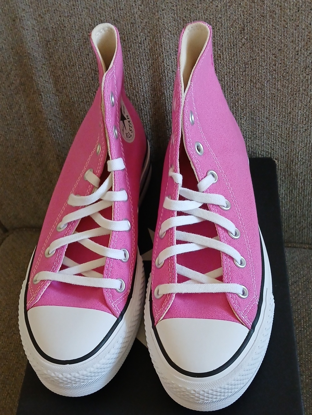 NIB Women's Pink Converse High Top Platform Canvas Chuck Taylor Sneakers, Size 8 - Picture 2 of 6